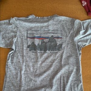 Patagonia Grey Mountains Top - Women’s Size S